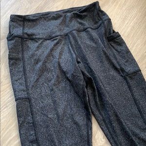 NWOT Dark grey leggings with POCKETS